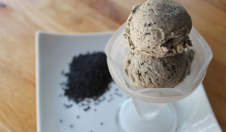 Black Sesame Ice Cream Supplied (黑芝麻冰激凌）